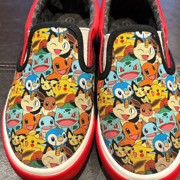 Pokemon Pikachu Yellow and Red Kids Shoe Set, size 1 - Picture 7 of 11